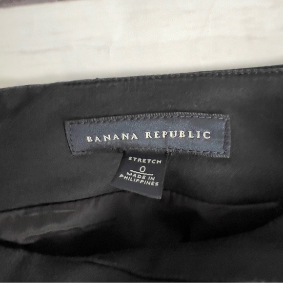 Banana Republic Stretch Black Lined Skirt - SZ: 0 - Picture 5 of 7
